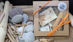 Coffret cadeau savon artisanal accessoire